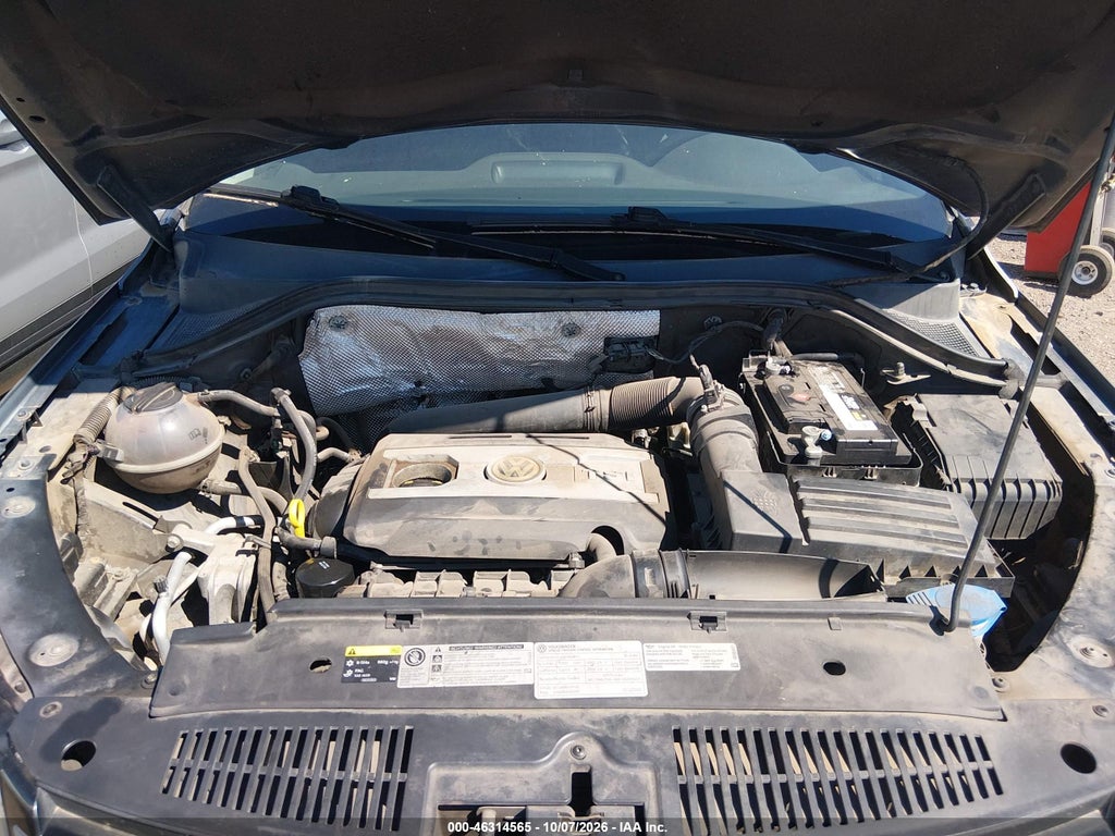 2016 Volkswagen Tiguan S photo 10
