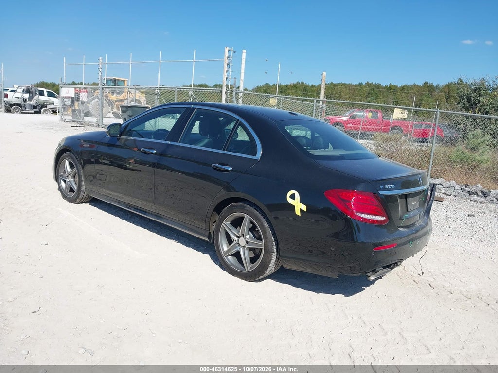 2017 Mercedes-Benz E 300 photo 3