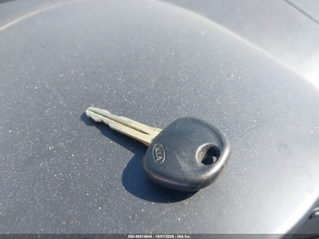 2010 Kia Forte EX photo 11