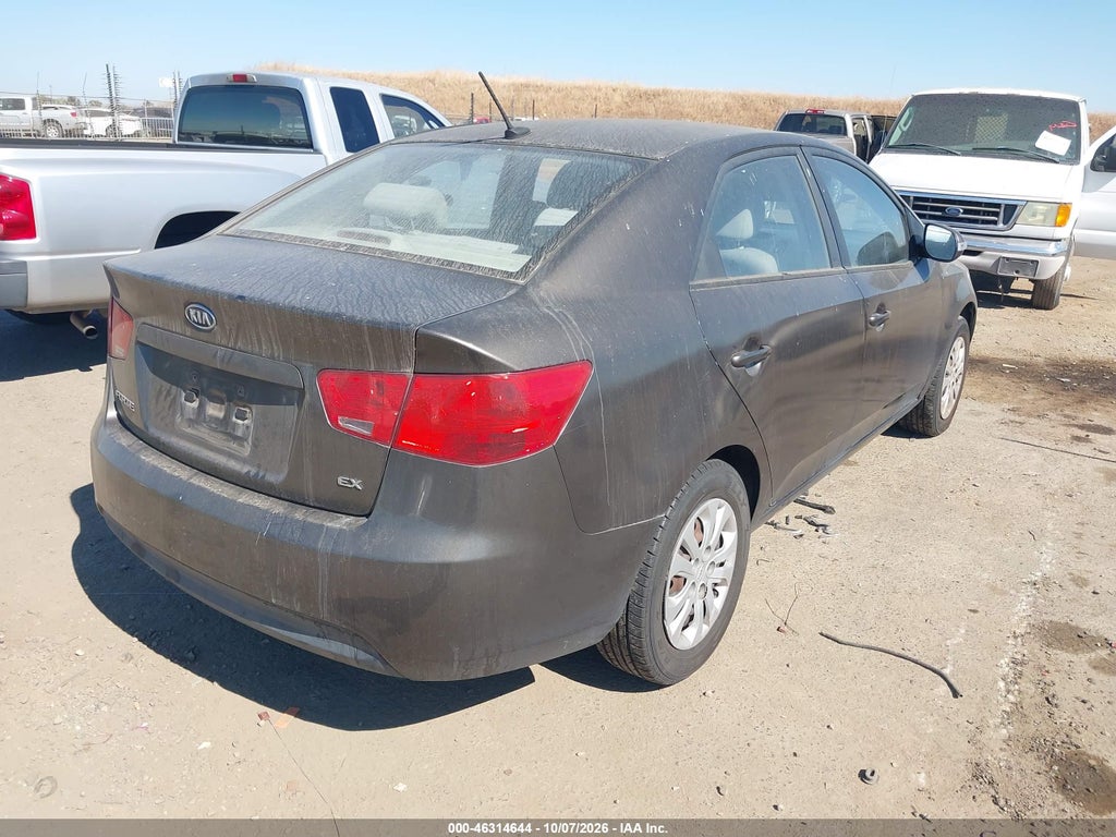 2010 Kia Forte EX photo 4
