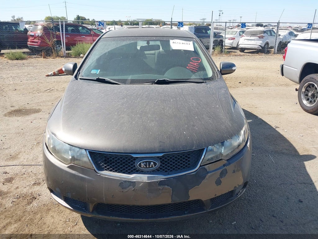 2010 Kia Forte EX photo 6