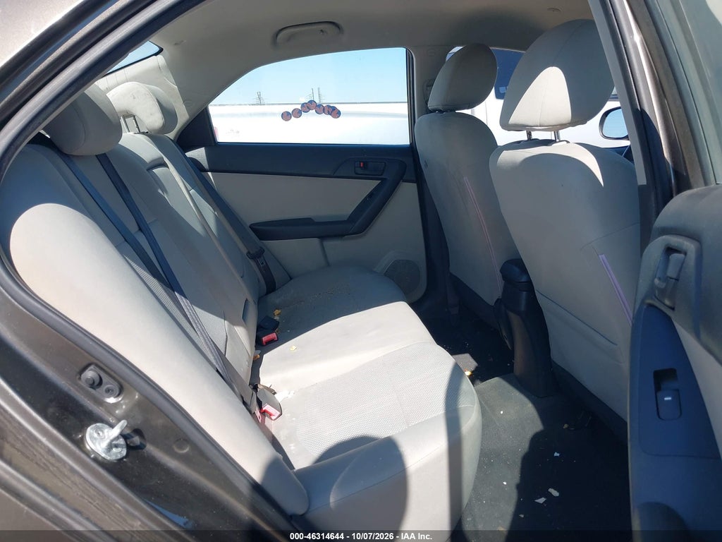 2010 Kia Forte EX photo 8