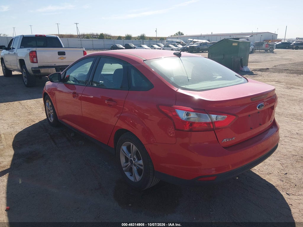 2013 Ford Focus SE photo 3