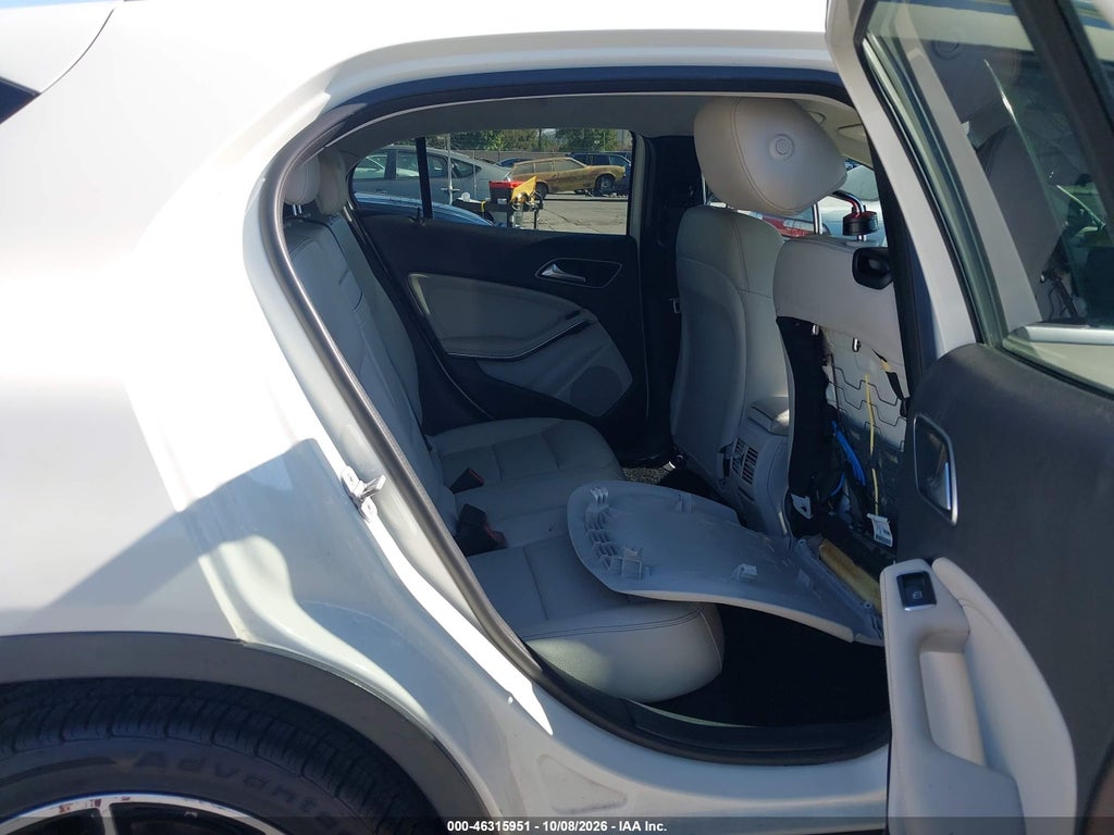2016 Mercedes-Benz GLA 250 photo 8