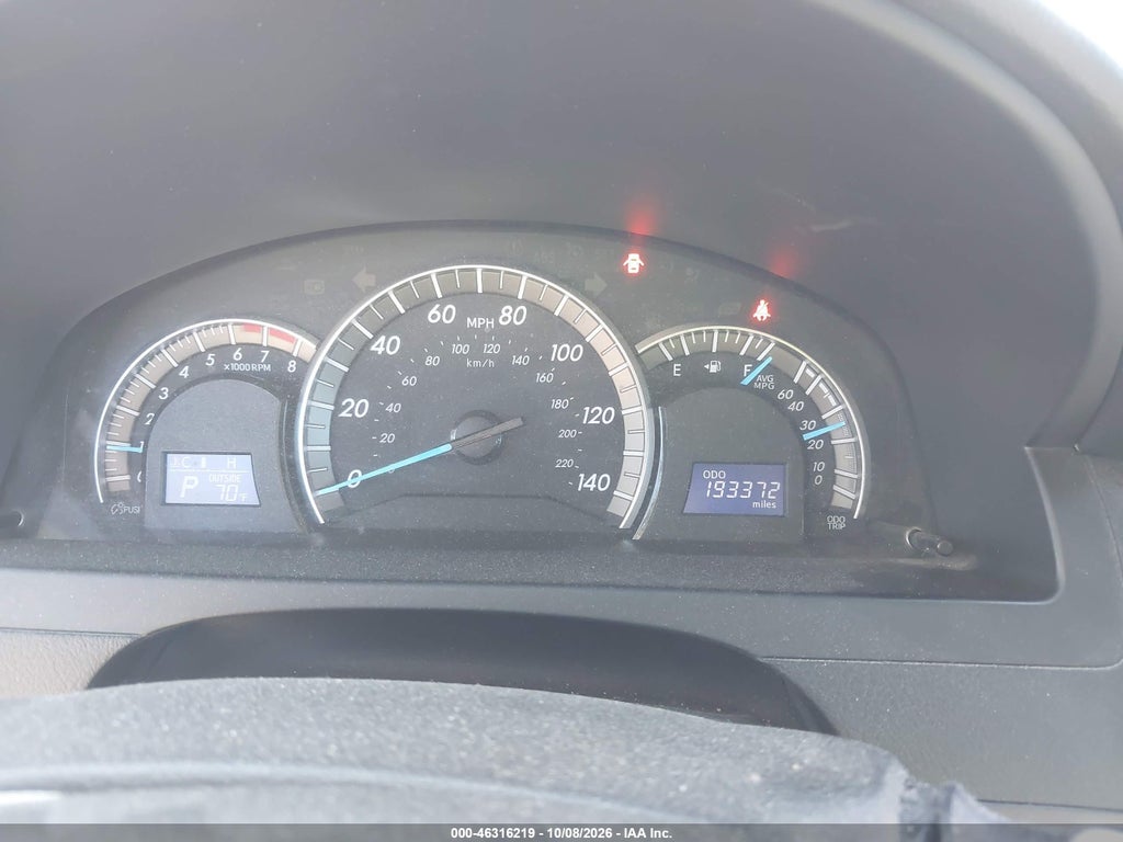 2014 Toyota Camry SE photo 7