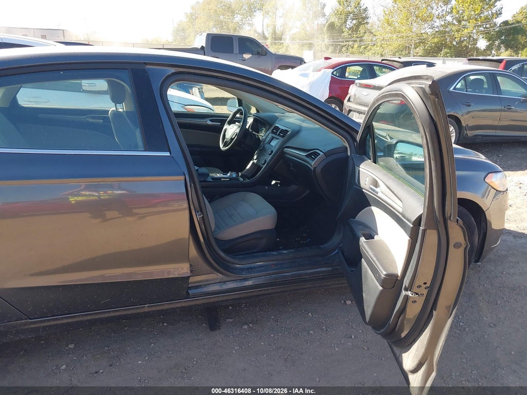 2019 Ford Fusion S photo 5