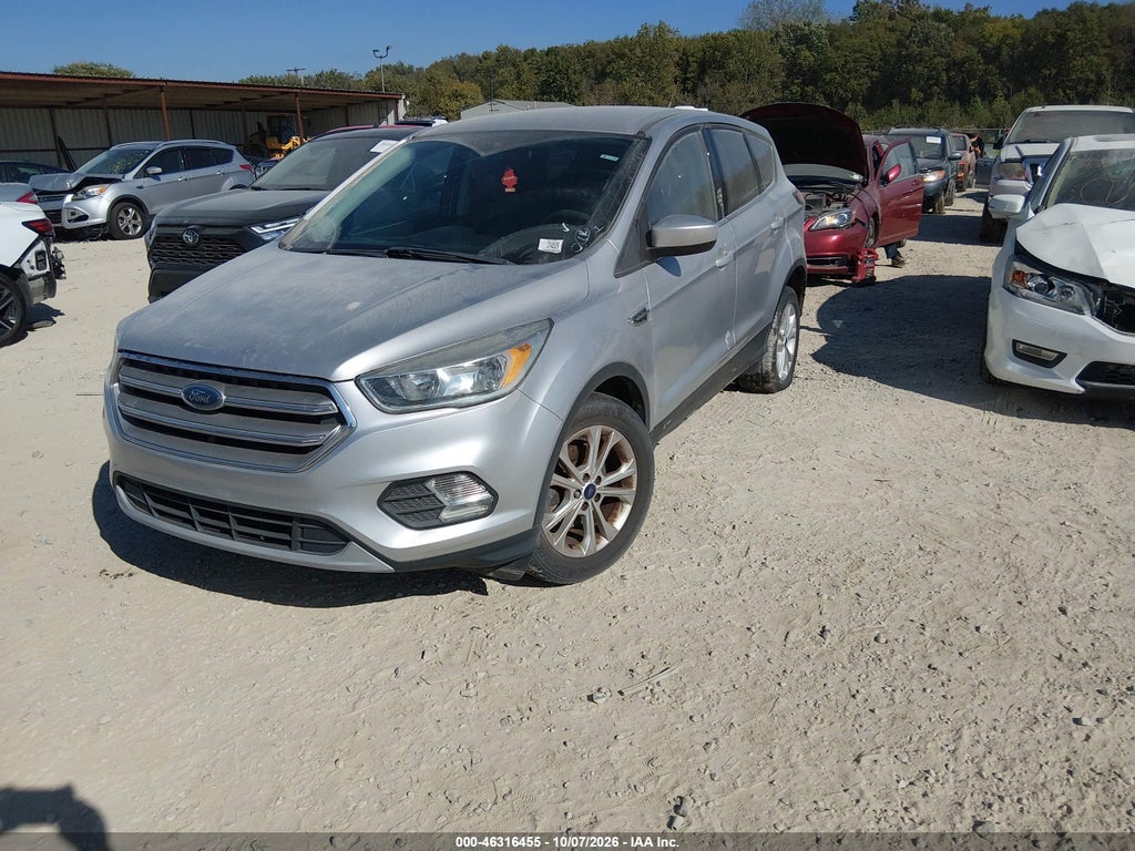 2017 Ford Escape SE photo 2