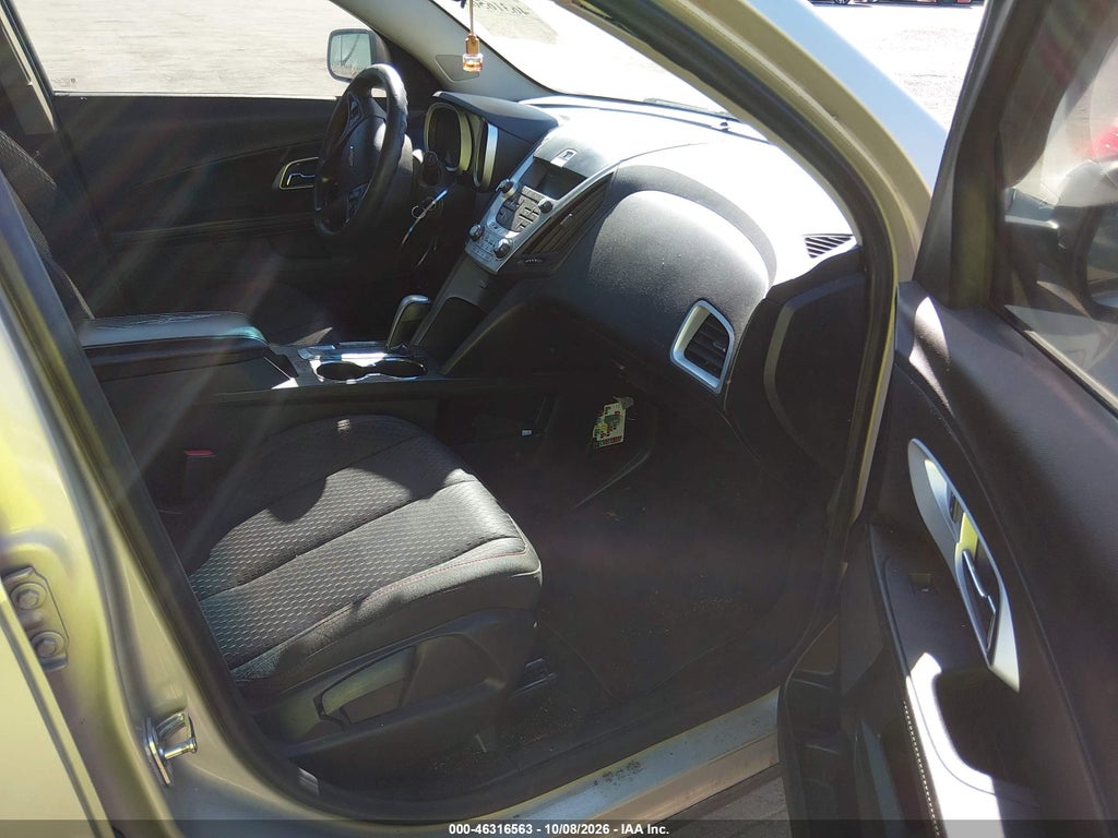2015 Chevrolet Equinox LS photo 5