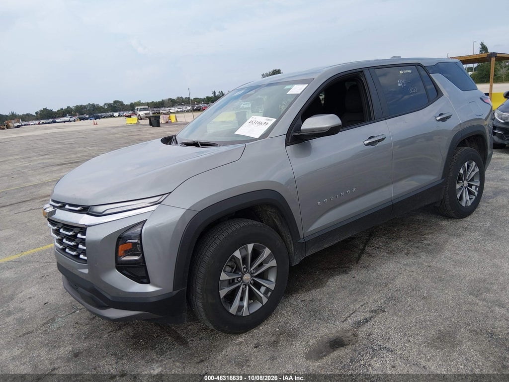 2026 Chevrolet Equinox FWD LT photo 2