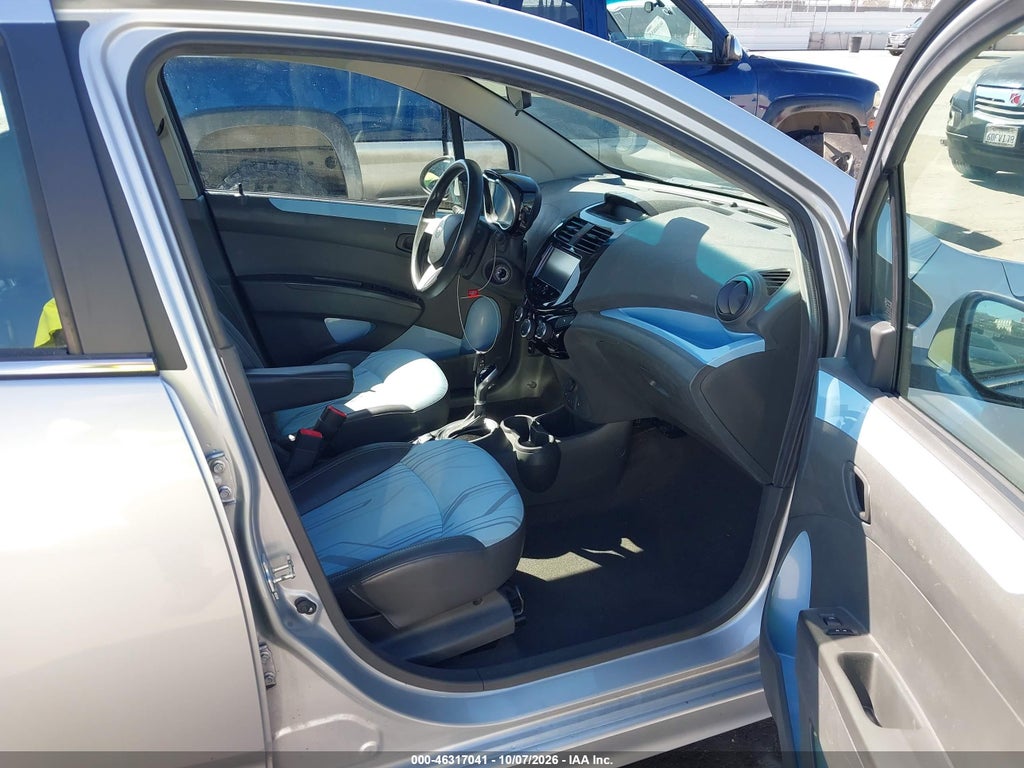 2015 Chevrolet Spark EV 1LT photo 5