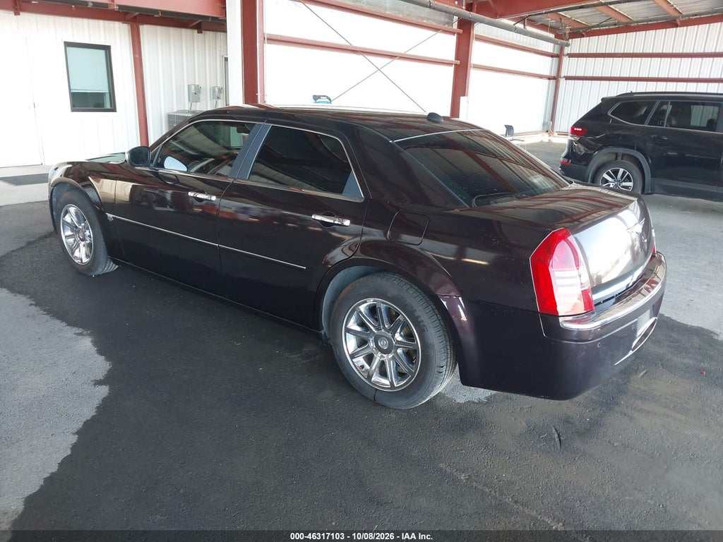 2005 Chrysler 300C photo 3