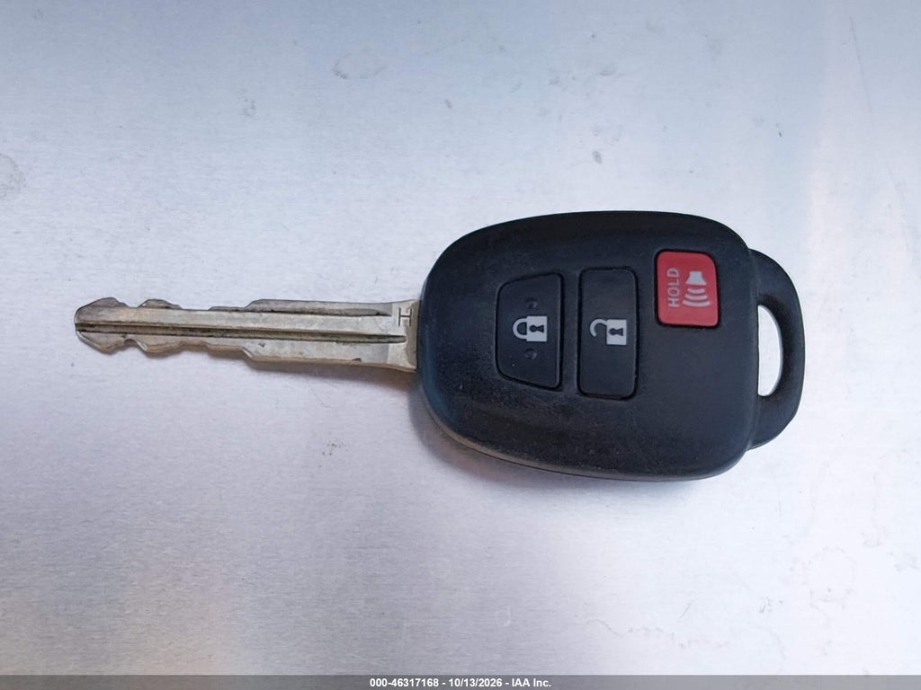 2013 Toyota RAV4 XLE photo 11