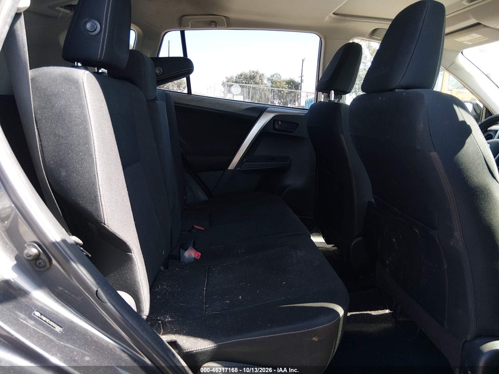 2013 Toyota RAV4 XLE photo 8