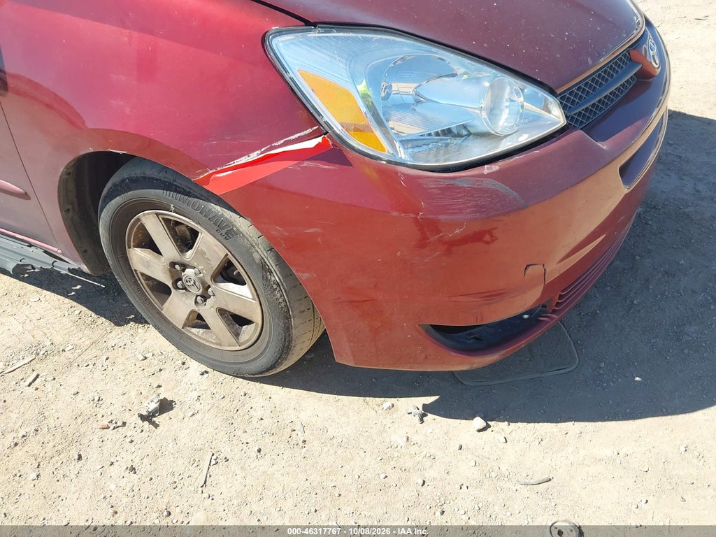 2004 Toyota Sienna LE photo 6