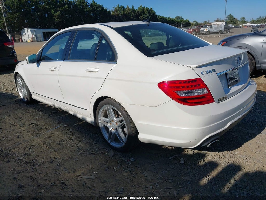 2013 Mercedes-Benz C 350 Sport photo 3