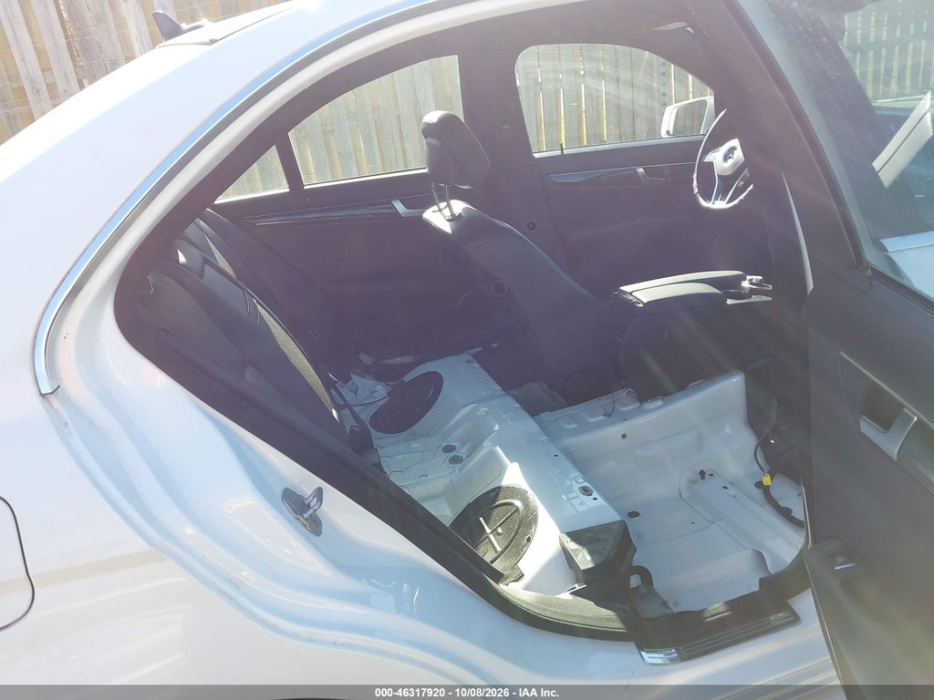 2013 Mercedes-Benz C 350 Sport photo 8