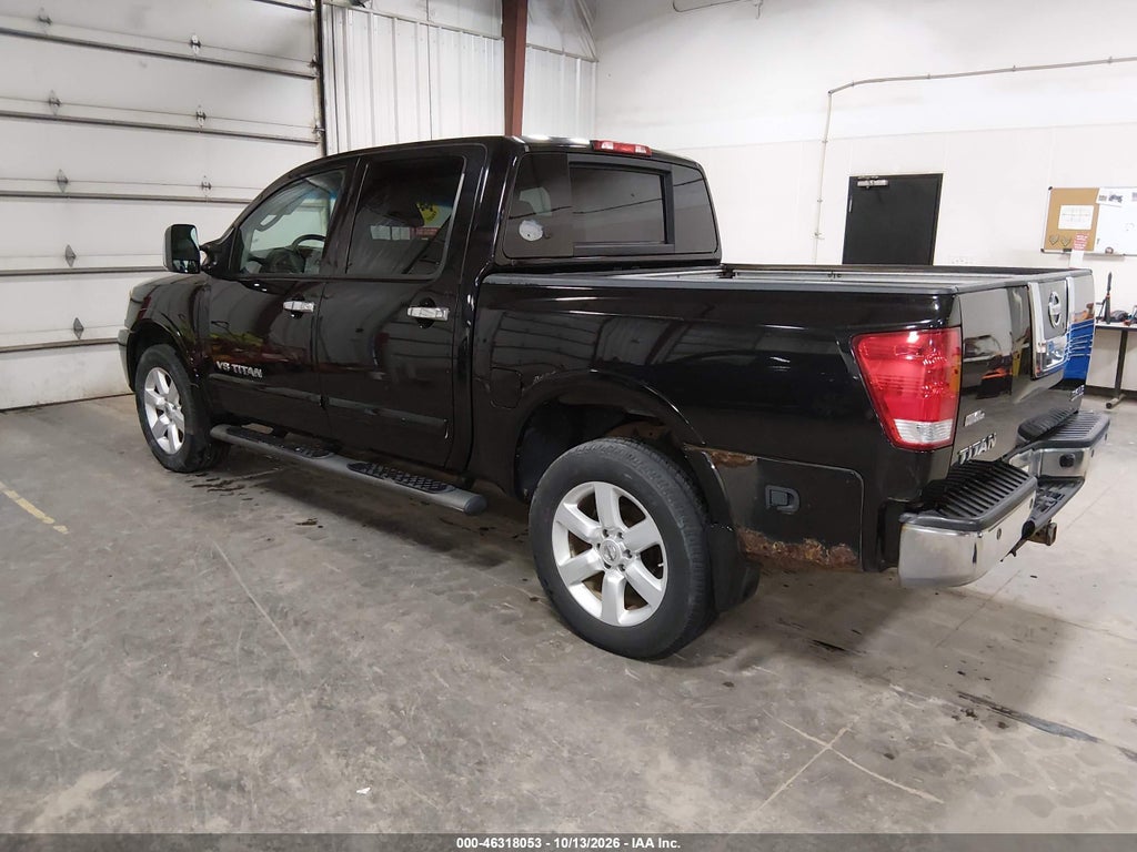 2010 Nissan Titan LE photo 3