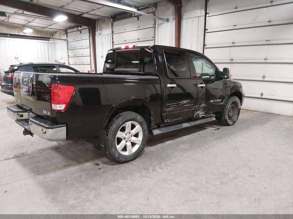 2010 Nissan Titan LE photo 4