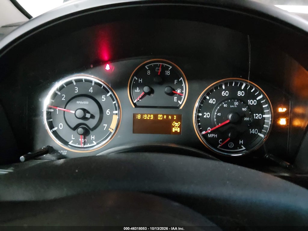 2010 Nissan Titan LE photo 7