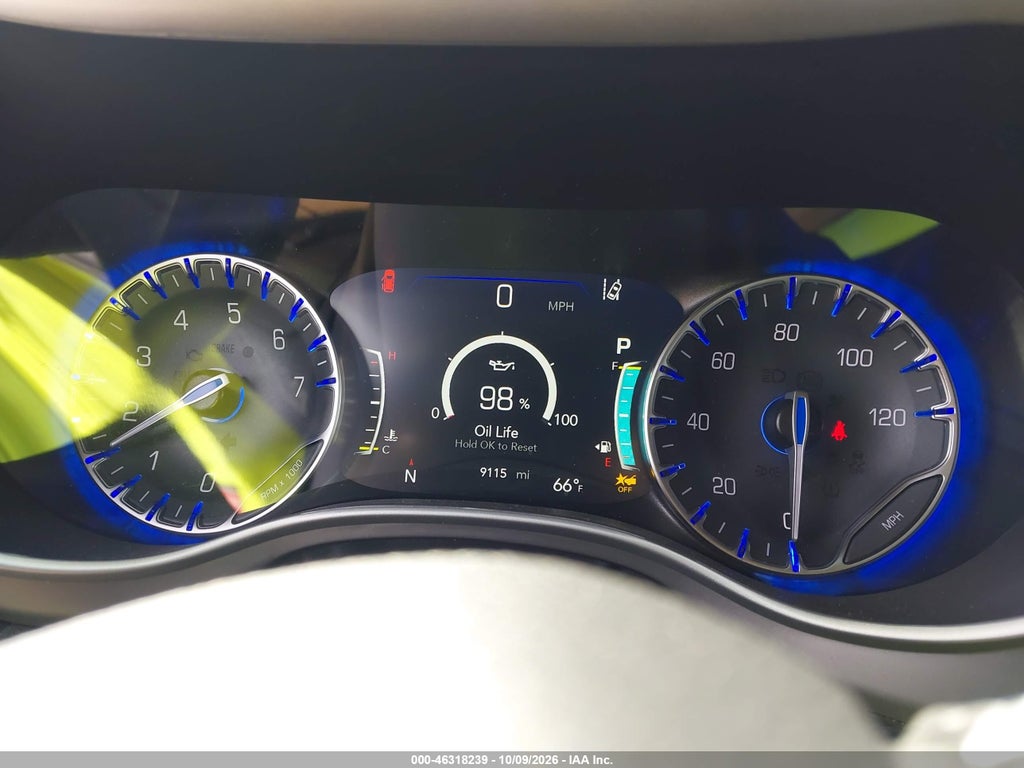 2027 Chrysler Pacifica photo 7