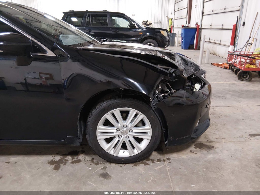 2013 Lexus ES 350 photo 6