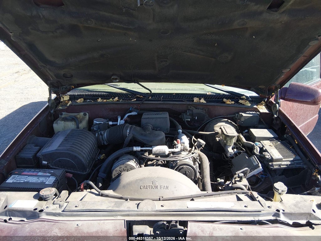 1999 GMC Yukon Denali photo 10