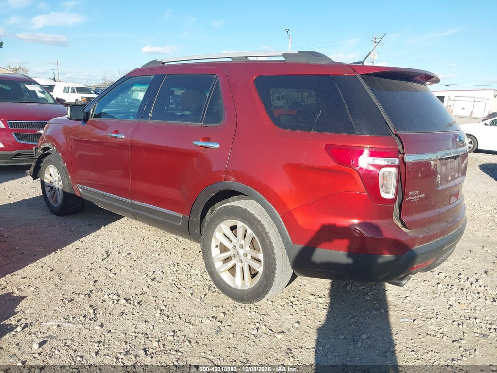 2014 Ford Explorer XLT photo 3