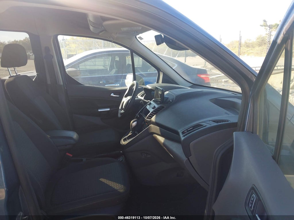 2022 Ford Transit Connect XLT Passenger photo 5