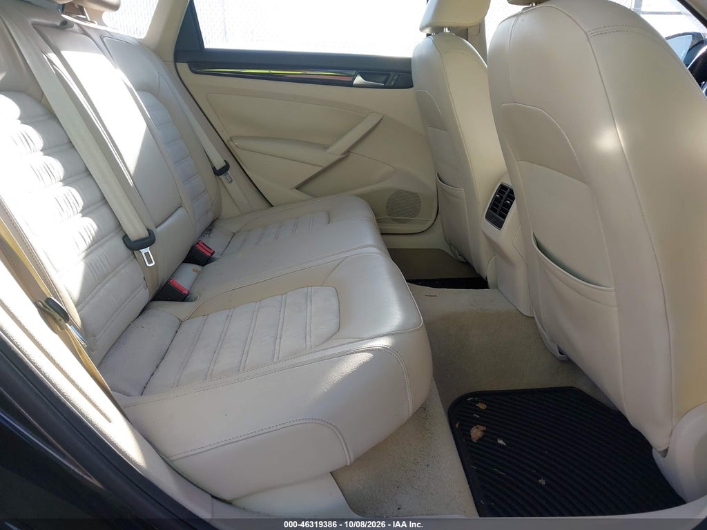 2014 Volkswagen Passat 2.0L TDI SEL Premium photo 8