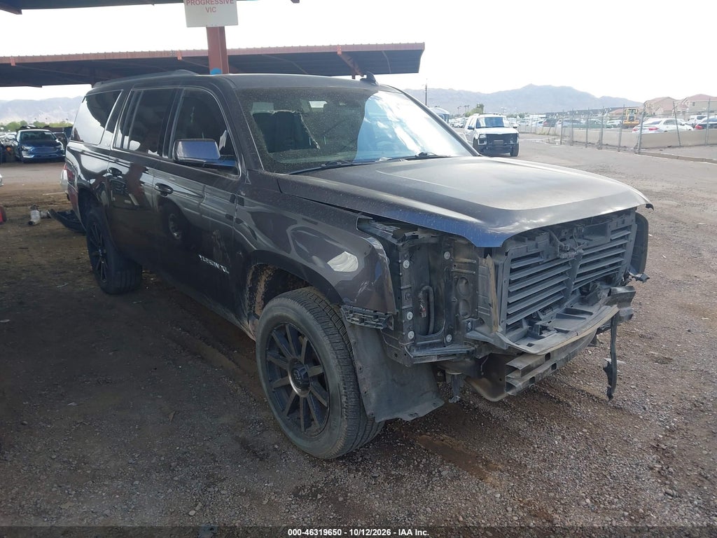 2017 GMC Yukon XL SLE photo 1