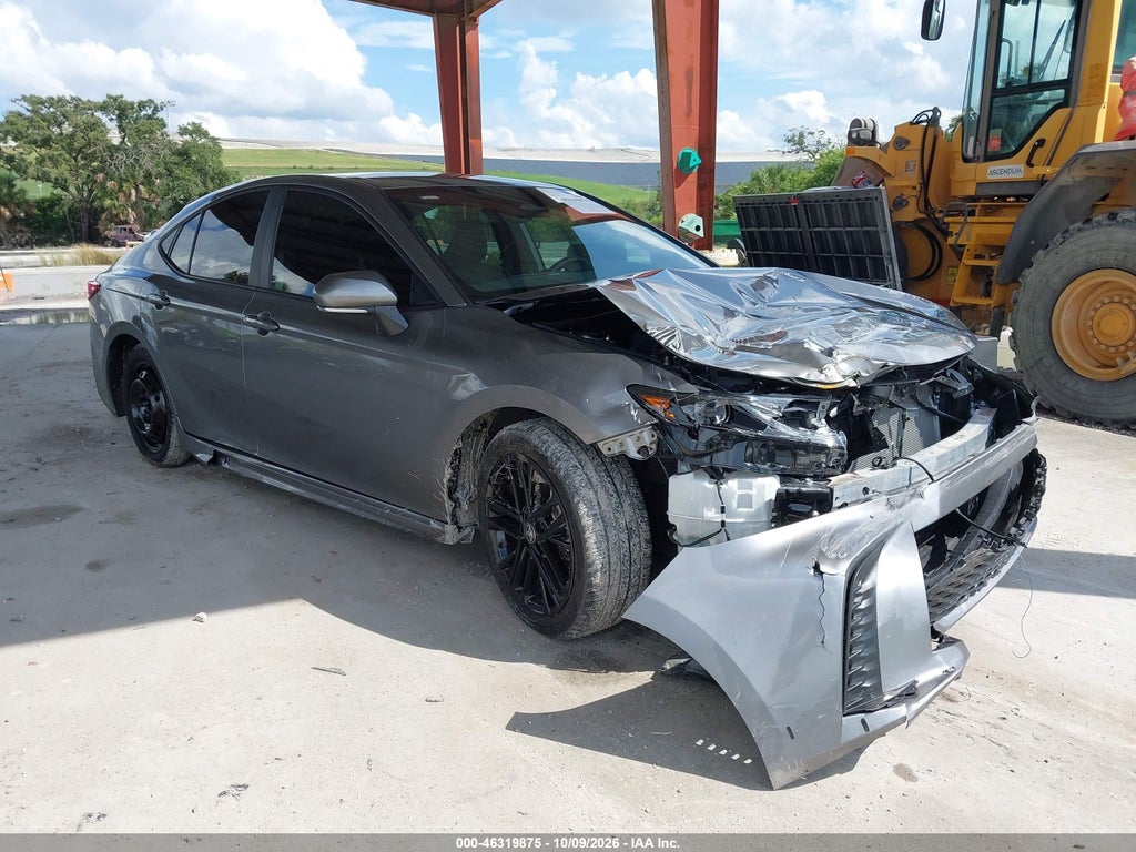 TOYOTA CAMRY 2025