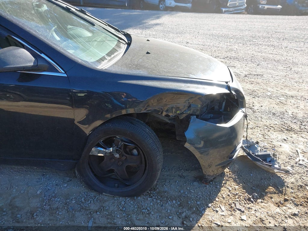 2011 Chevrolet Malibu LS photo 6