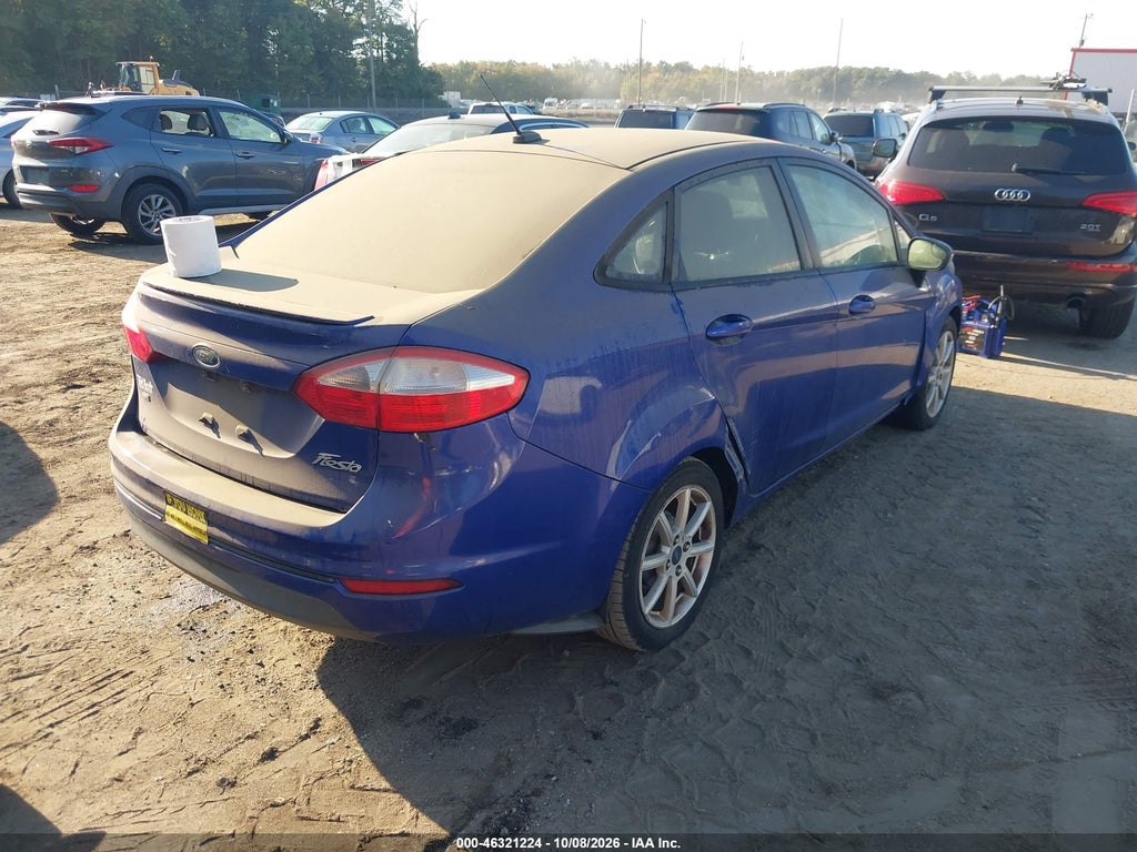 2014 Ford Fiesta SE photo 4