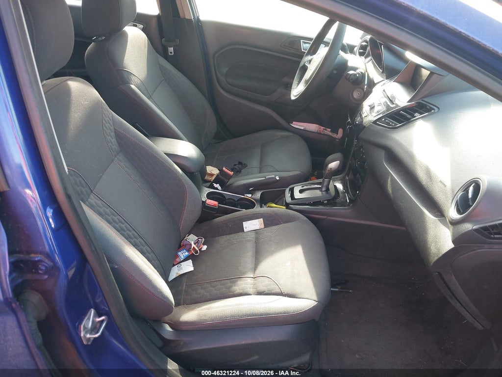 2014 Ford Fiesta SE photo 5