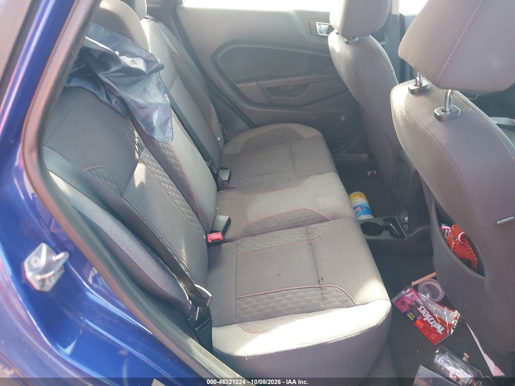 2014 Ford Fiesta SE photo 8
