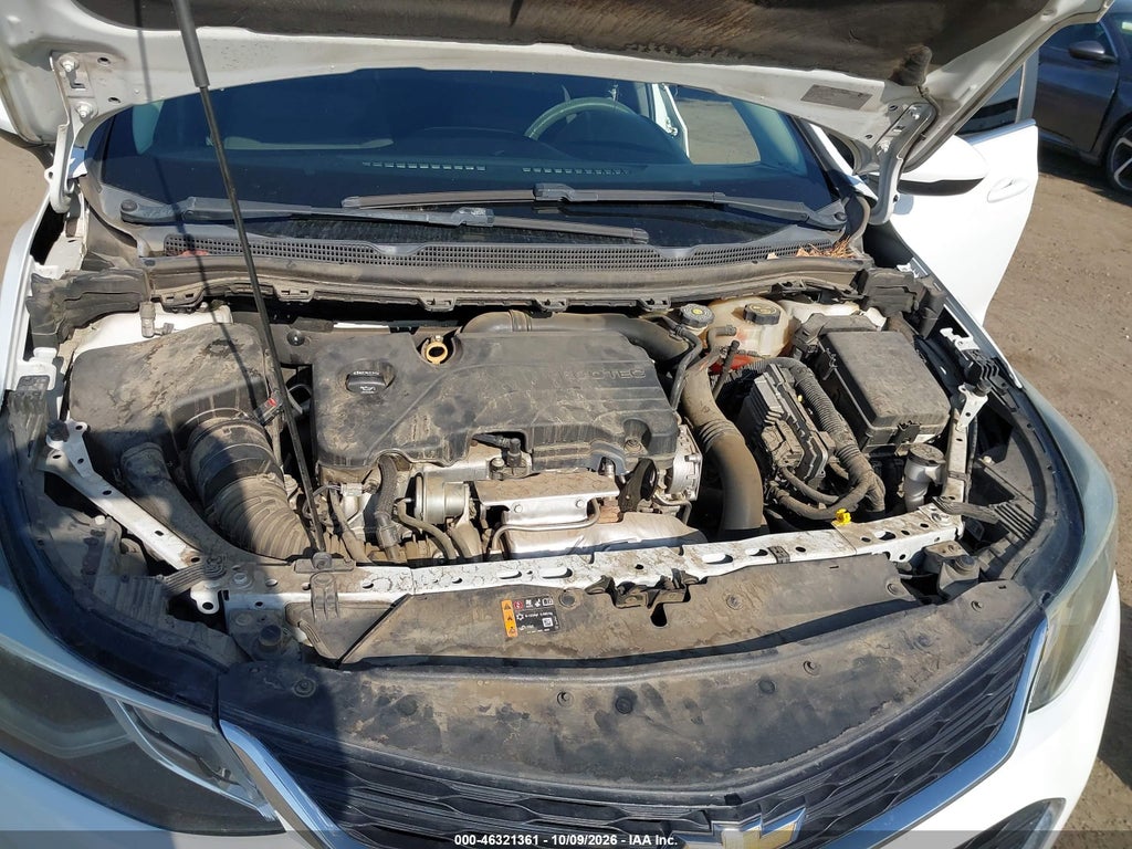 2018 Chevrolet Cruze LT Auto photo 10