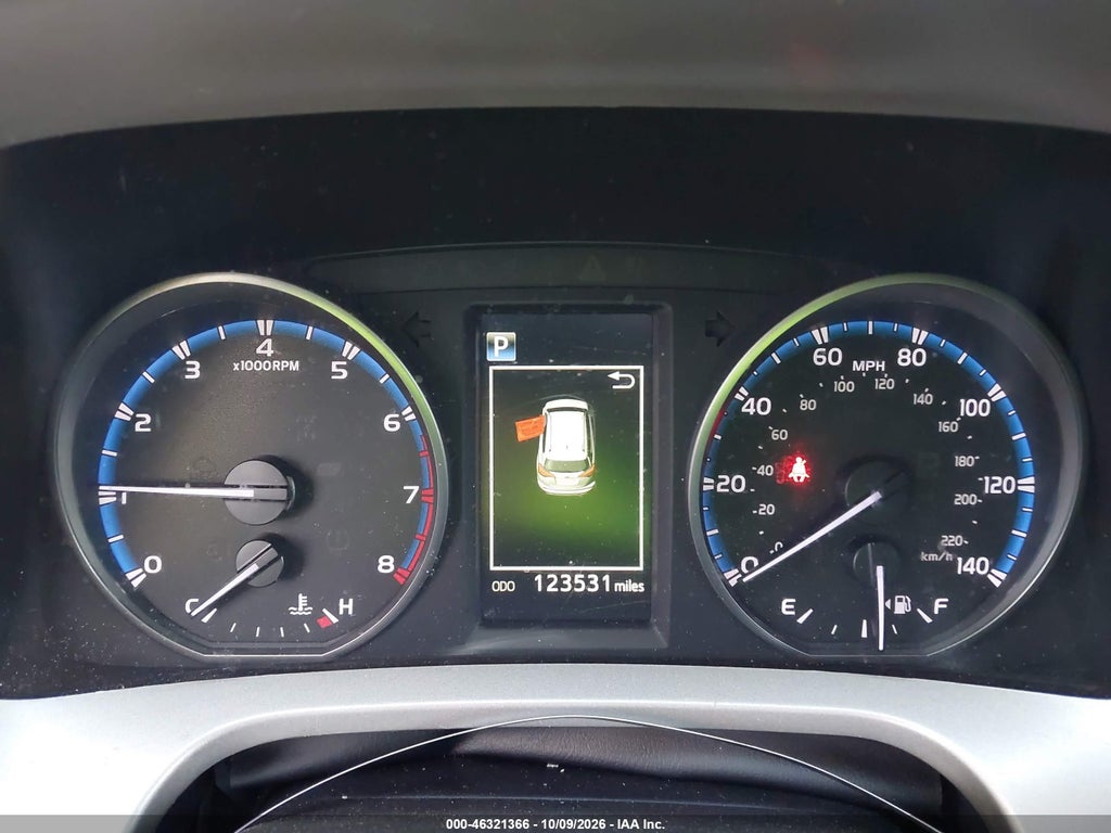 2018 Toyota RAV4 LE photo 7
