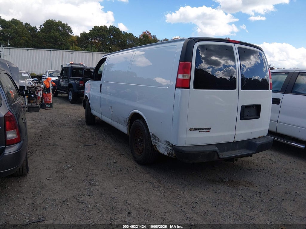 2013 Chevrolet Express 1500 Work Van photo 3