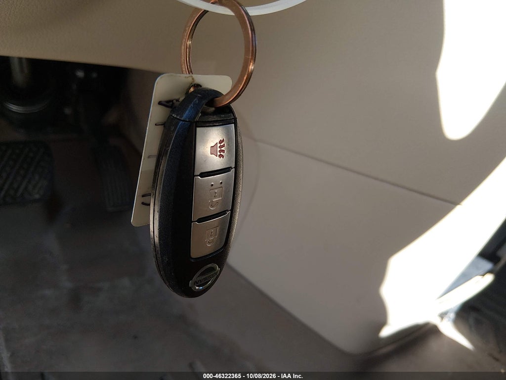 2012 Nissan Quest S photo 11