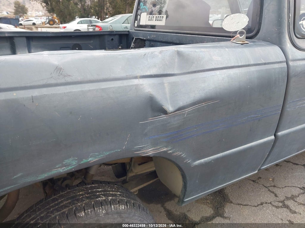 1994 Mazda B3000 Cab Plus photo 6