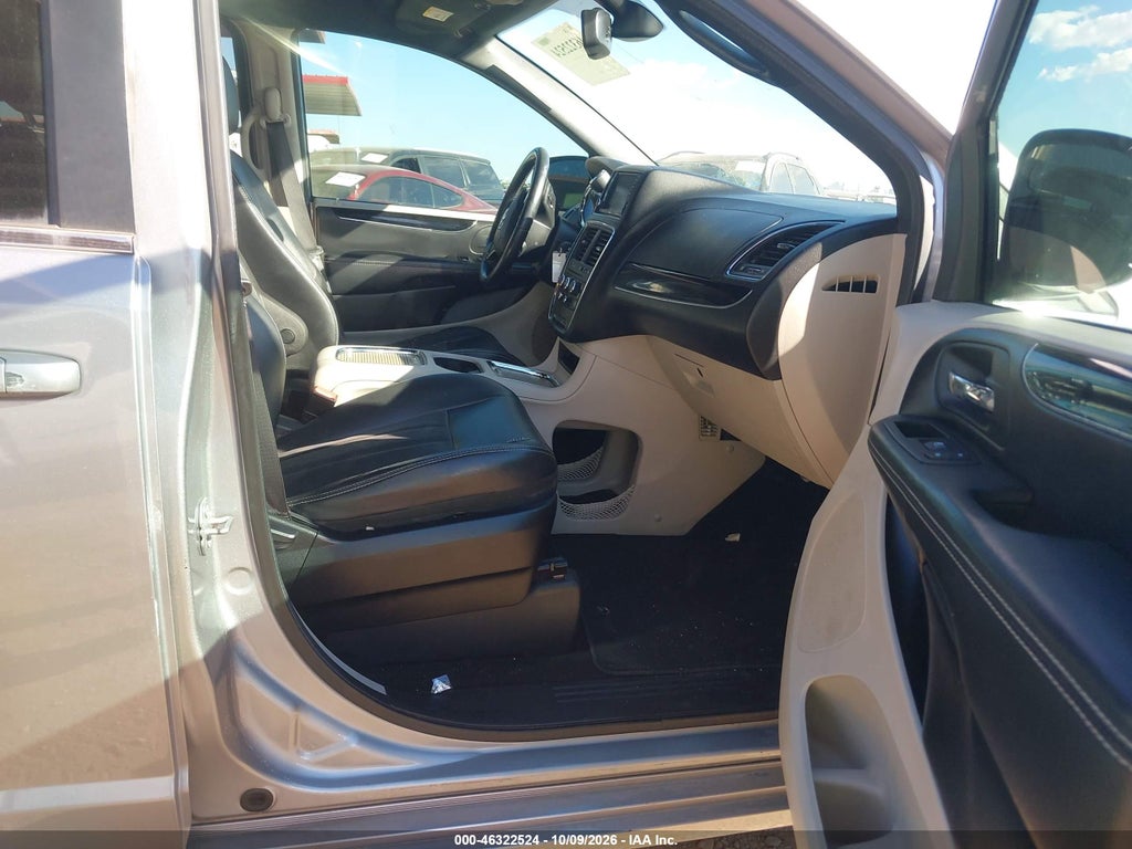 2019 Dodge Grand Caravan SXT photo 5