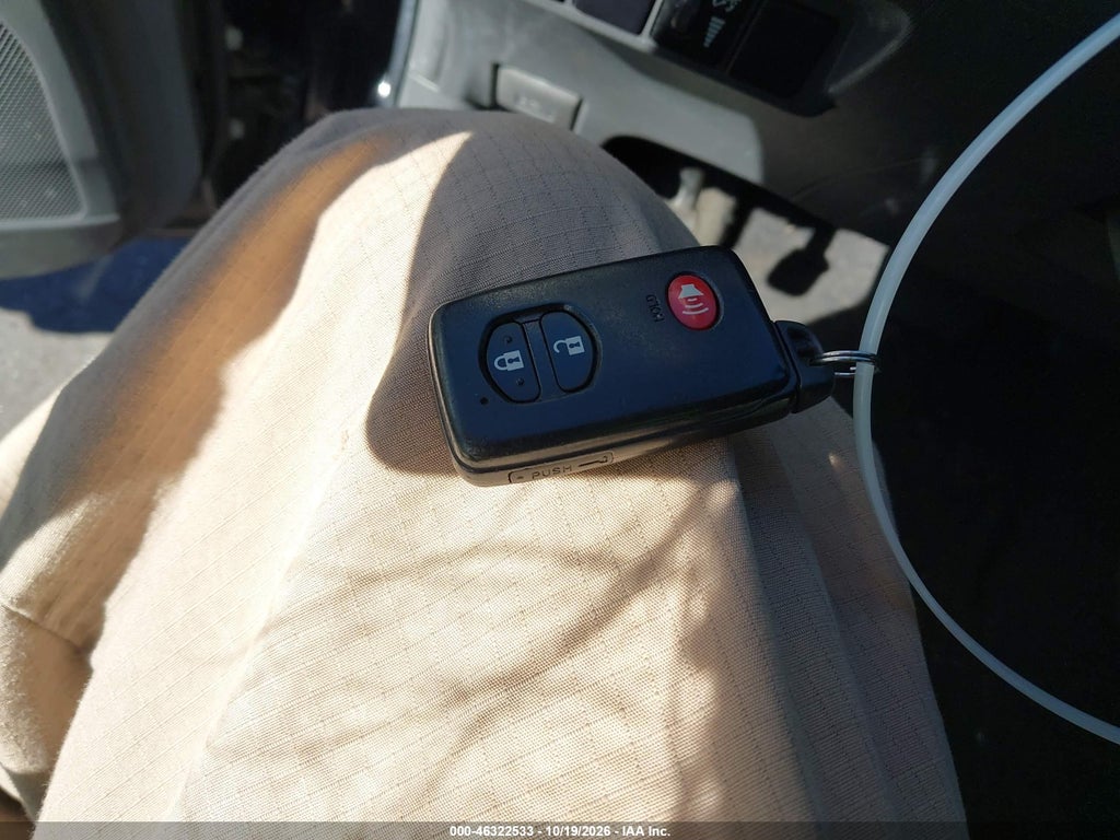 2012 Toyota Prius V TWO photo 11