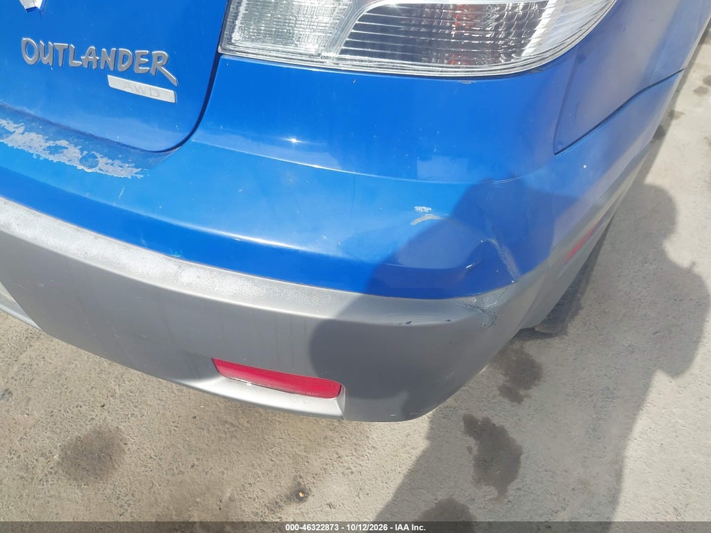 2003 Mitsubishi Outlander XLS photo 6