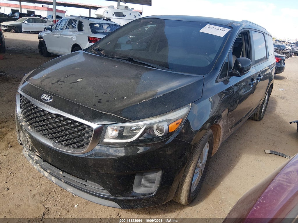 2015 Kia Sedona LX photo 2
