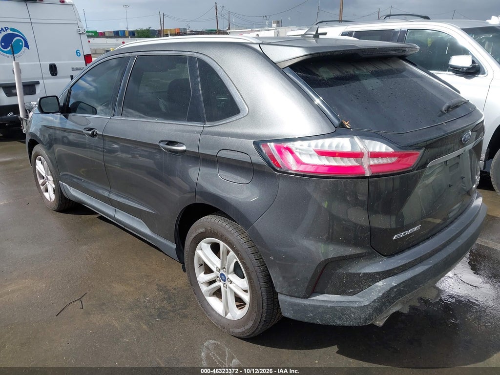 2020 Ford Edge SEL photo 3