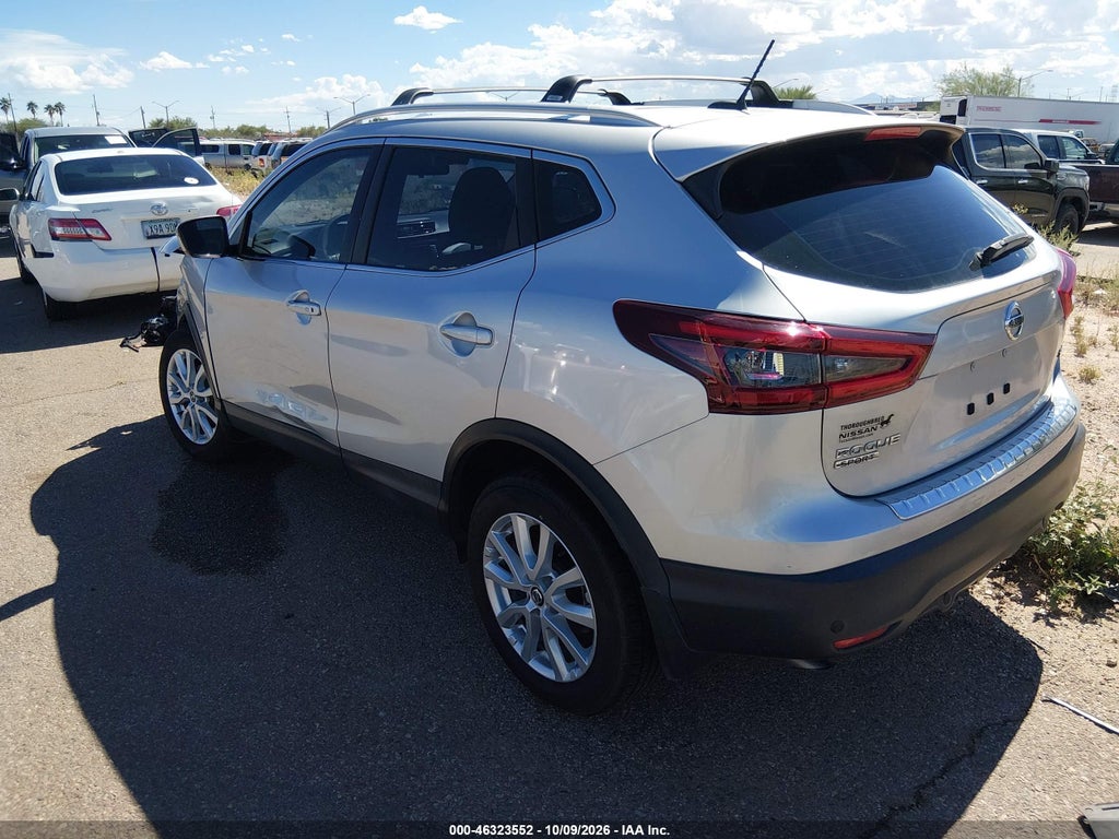 2020 Nissan Rogue Sport SV FWD Xtronic CVT photo 3