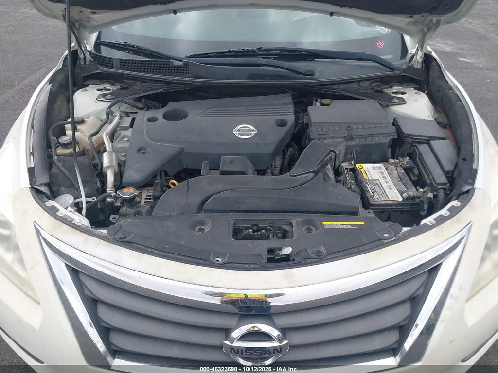 2013 Nissan Altima 2.5 SV photo 10