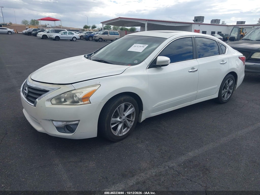 2013 Nissan Altima 2.5 SV photo 2