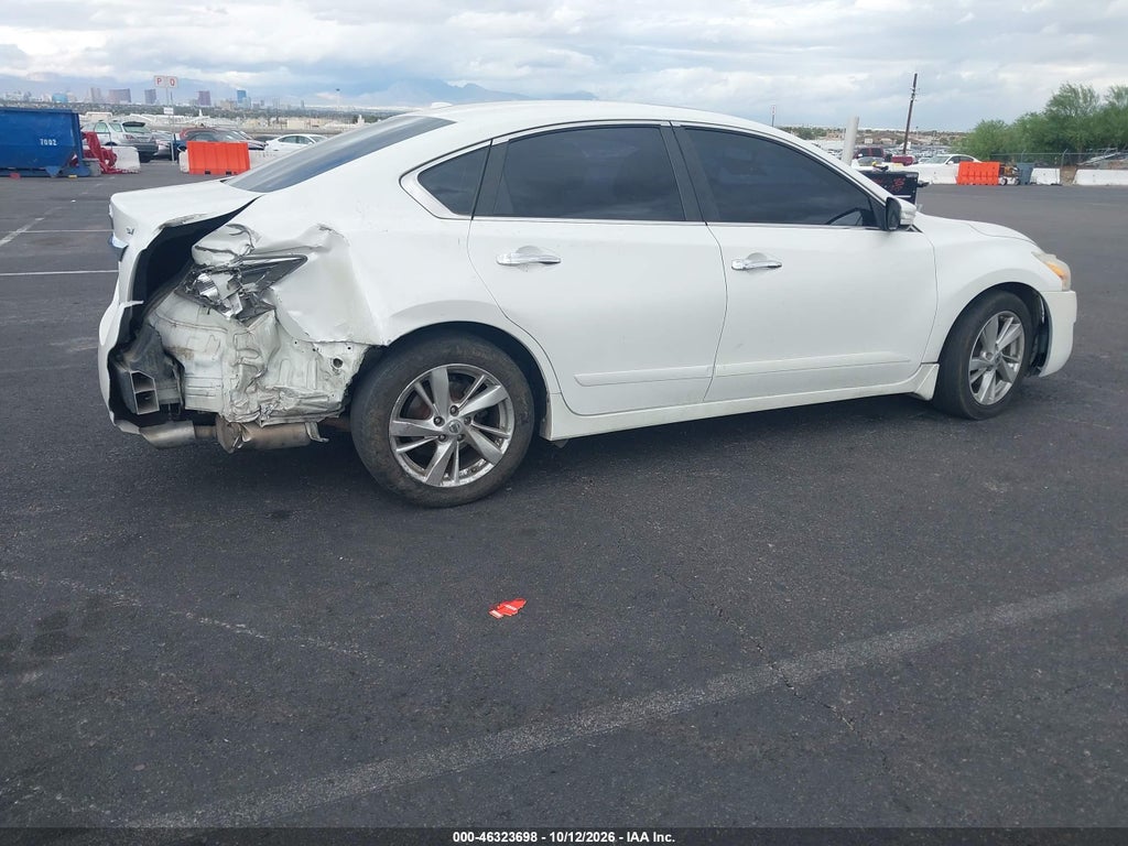 2013 Nissan Altima 2.5 SV photo 6