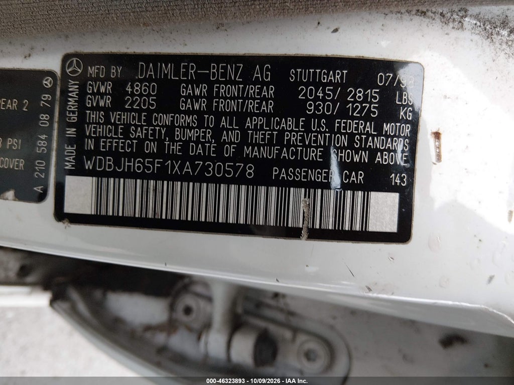 1999 Mercedes-Benz E 320 photo 9